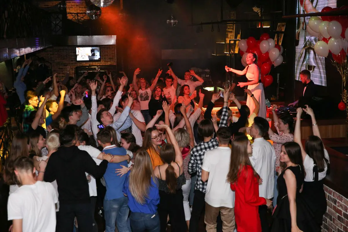 Выпускной Just Dance Party в клубе Lookin Rooms фото 43